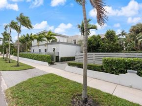 743 NE 17th Way, Fort Lauderdale FL 33304