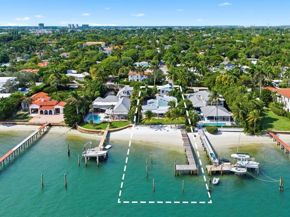 3208 N Flagler Drive, West Palm Beach FL 33407