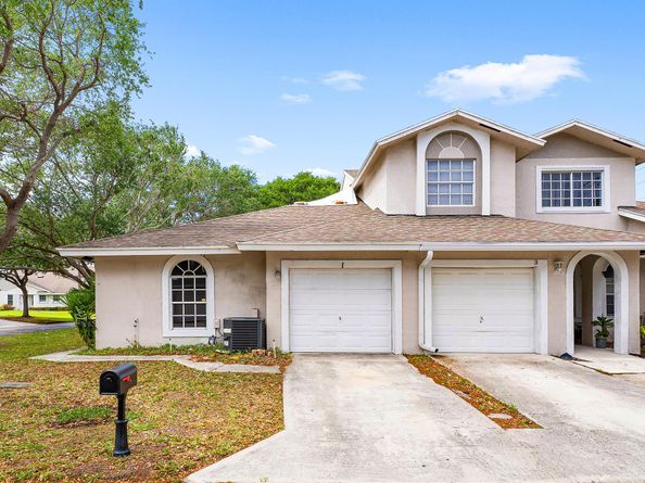 1 Glamis Way, Boynton Beach FL 33426