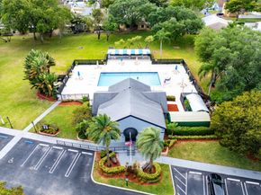 1 Glamis Way, Boynton Beach FL 33426
