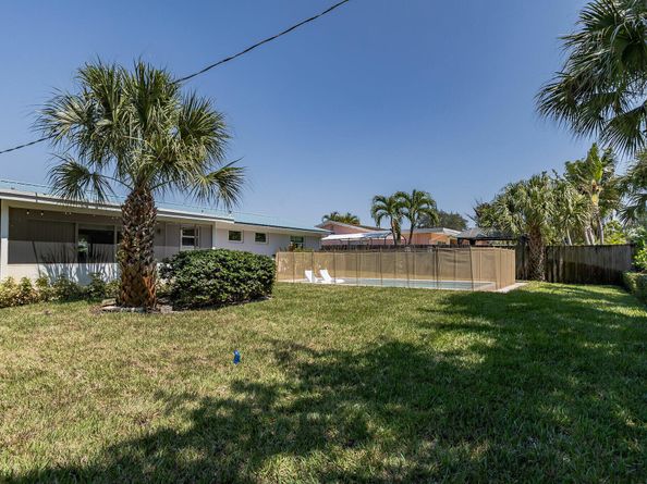 47 Ridgewood Circle, Tequesta FL 33469