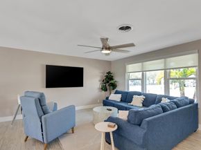 47 Ridgewood Circle, Tequesta FL 33469