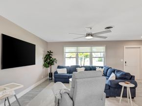 47 Ridgewood Circle, Tequesta FL 33469