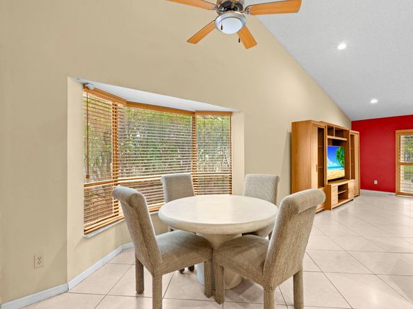 1120 NW 100th Way, Plantation FL 33322