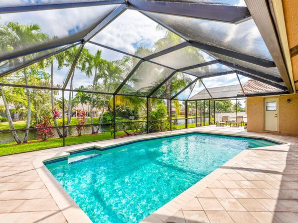 1120 NW 100th Way, Plantation FL 33322