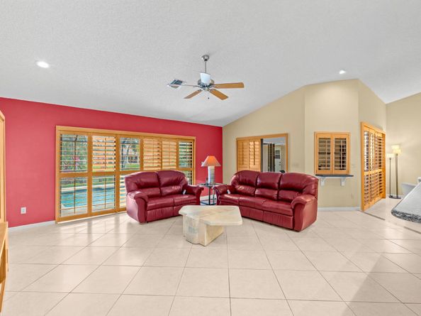 1120 NW 100th Way, Plantation FL 33322