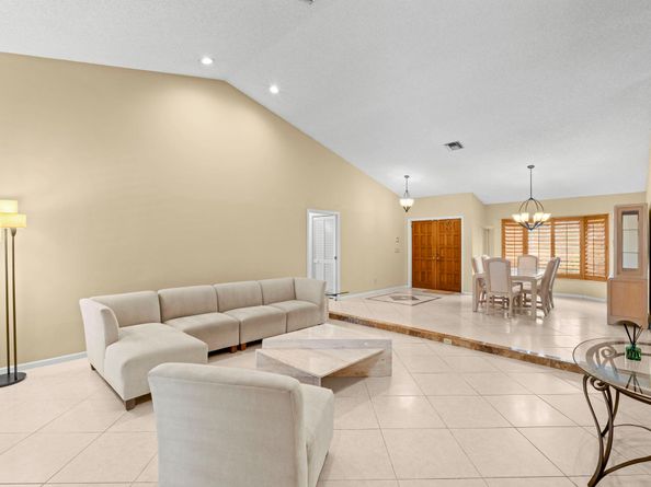 1120 NW 100th Way, Plantation FL 33322