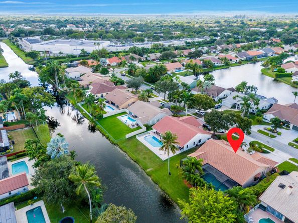 1120 NW 100th Way, Plantation FL 33322