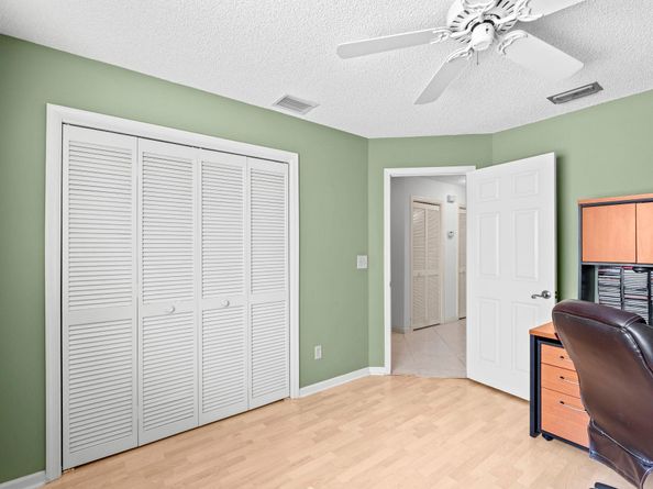 1120 NW 100th Way, Plantation FL 33322