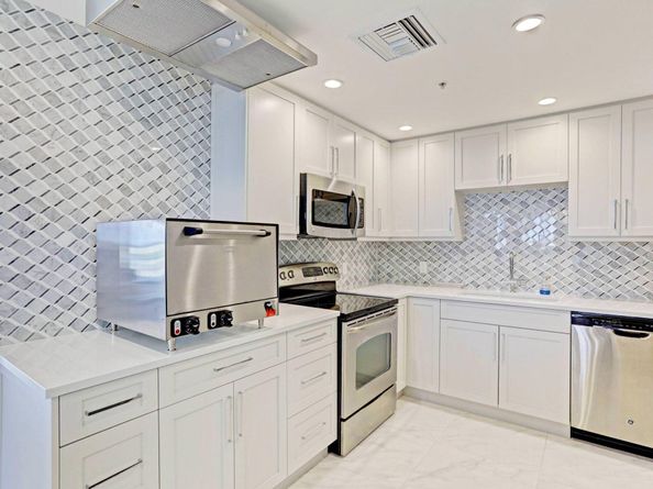 5280 N Ocean Drive 14D, Riviera Beach FL 33404