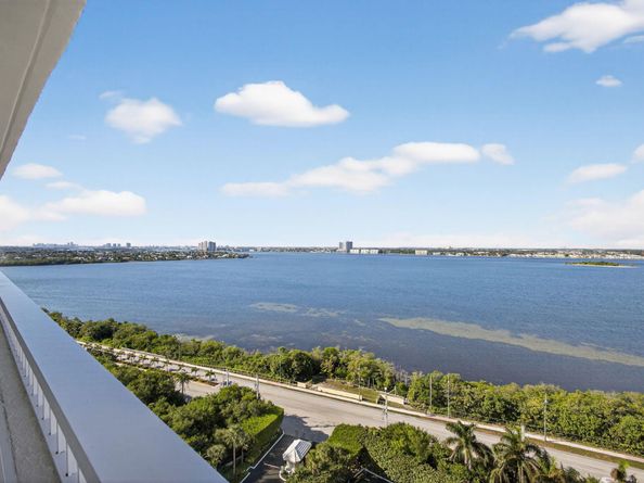 5280 N Ocean Drive 14D, Riviera Beach FL 33404