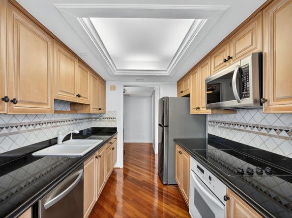 5280 N Ocean Drive 14D, Riviera Beach FL 33404