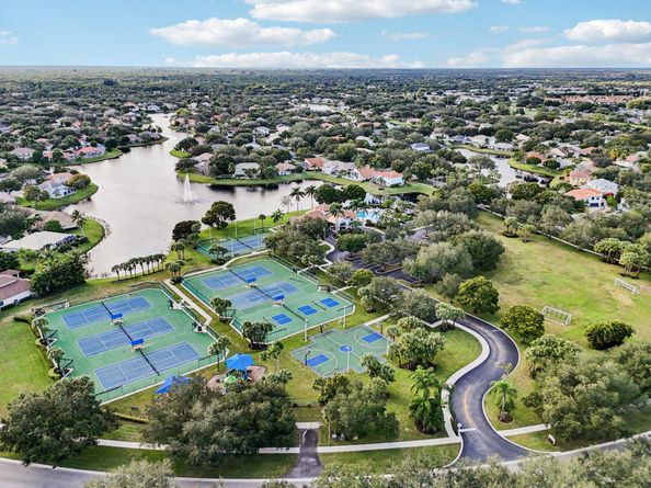 231 Sparrow Point, Jupiter FL 33458