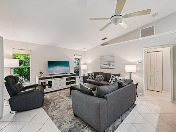 231 Sparrow Point, Jupiter FL 33458
