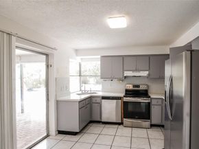 6668 NW 1st St, Margate FL 33063