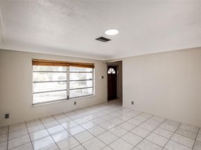 6668 NW 1st St, Margate FL 33063