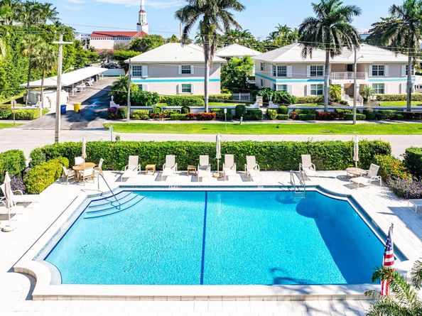 80 Venetian Drive 304s, Delray Beach FL 33483