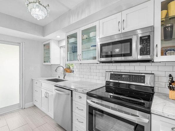 80 Venetian Drive 304s, Delray Beach FL 33483