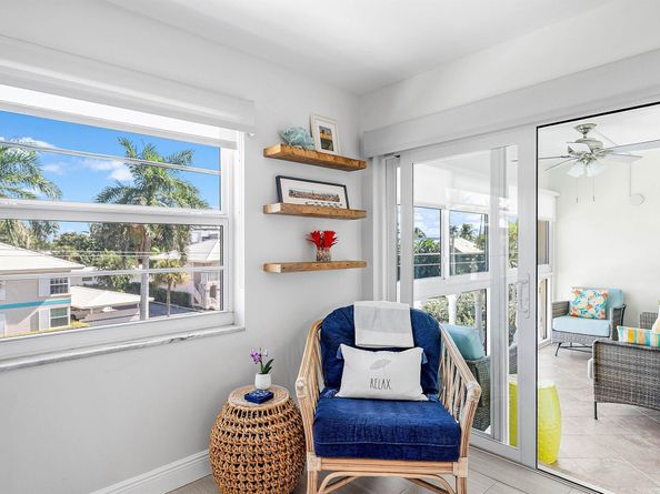 80 Venetian Drive 304s, Delray Beach FL 33483