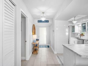 80 Venetian Drive 304s, Delray Beach FL 33483