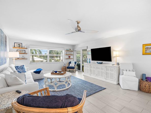 80 Venetian Drive 304s, Delray Beach FL 33483