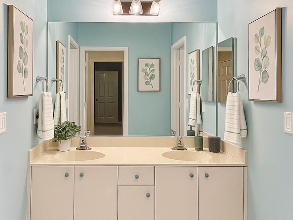 2128 Country Golf Dr, Wellington FL 33414