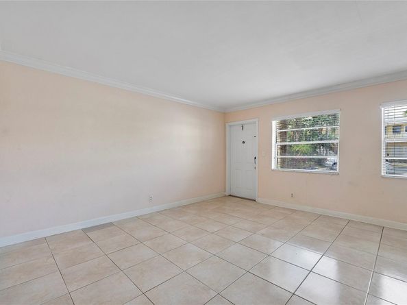 4050 NE 12th Ter 392, Oakland Park FL 33334