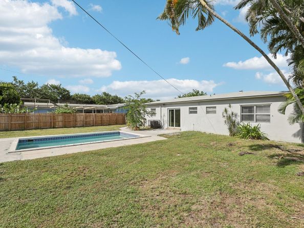 1757 13th Ave, Lake Worth Beach FL 33460