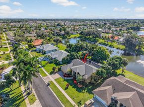 172 Monterey Way, Royal Palm Beach FL 33411
