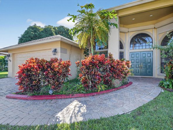 172 Monterey Way, Royal Palm Beach FL 33411