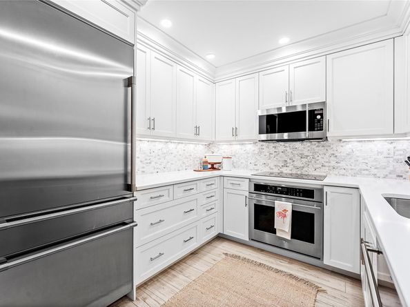 301 Venetian Drive 16, Delray Beach FL 33483