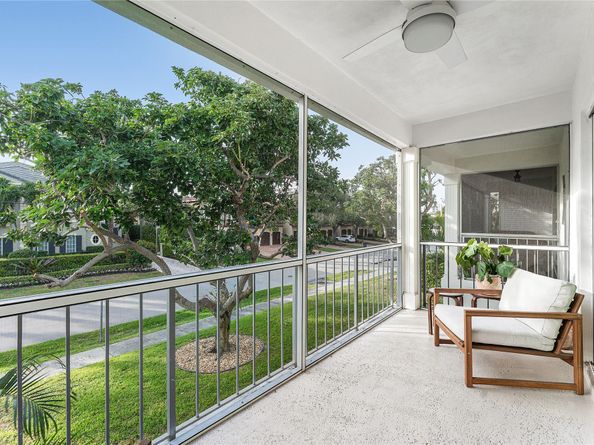 301 Venetian Drive 16, Delray Beach FL 33483