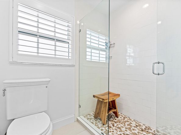 301 Venetian Drive 16, Delray Beach FL 33483