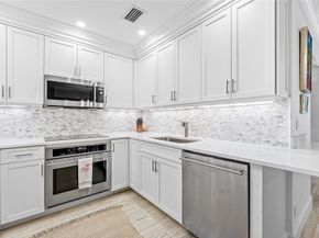 301 Venetian Drive 16, Delray Beach FL 33483