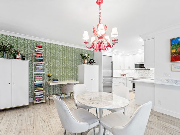 301 Venetian Drive 16, Delray Beach FL 33483