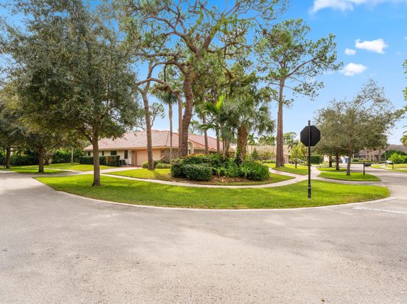 20816 Pinar Trail, Boca Raton FL 33433