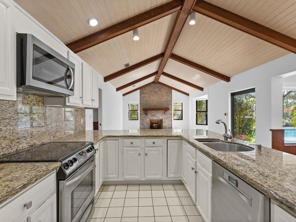 20816 Pinar Trail, Boca Raton FL 33433