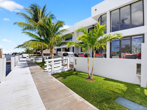 2914 S Ocean Boulevard S Th2, Highland Beach FL 33487