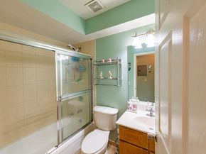 63 NW 17th Pl 6, Miami FL 33125