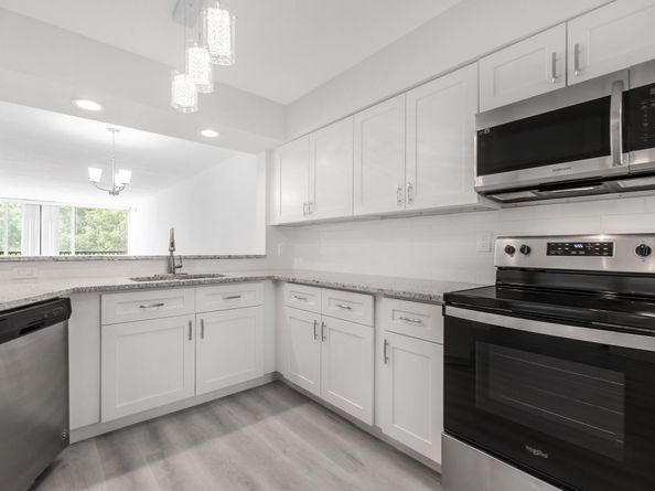 2208 S Cypress Bend Drive 407, Pompano Beach FL 33069