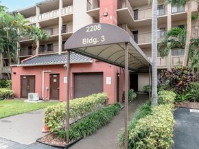 2208 S Cypress Bend Drive 407, Pompano Beach FL 33069
