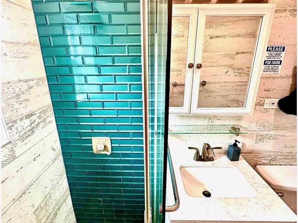 1637 NE 5th Ct, Fort Lauderdale FL 33301