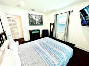 1637 NE 5th Ct, Fort Lauderdale FL 33301