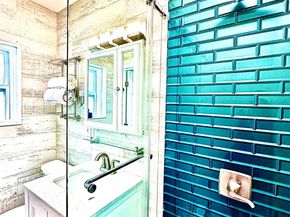 1637 NE 5th Ct, Fort Lauderdale FL 33301