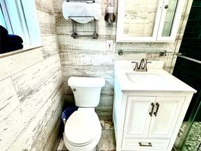 1637 NE 5th Ct, Fort Lauderdale FL 33301