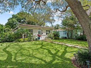 945 SW 19th St, Fort Lauderdale FL 33315