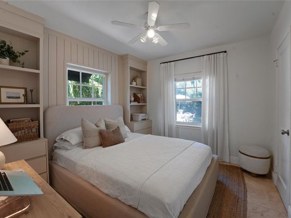 945 SW 19th St, Fort Lauderdale FL 33315