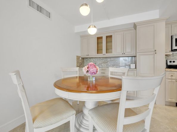 720 Bayshore Dr 304, Fort Lauderdale FL 33304