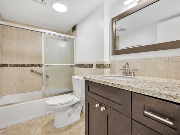 720 Bayshore Dr 304, Fort Lauderdale FL 33304