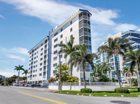 720 Bayshore Dr 304, Fort Lauderdale FL 33304